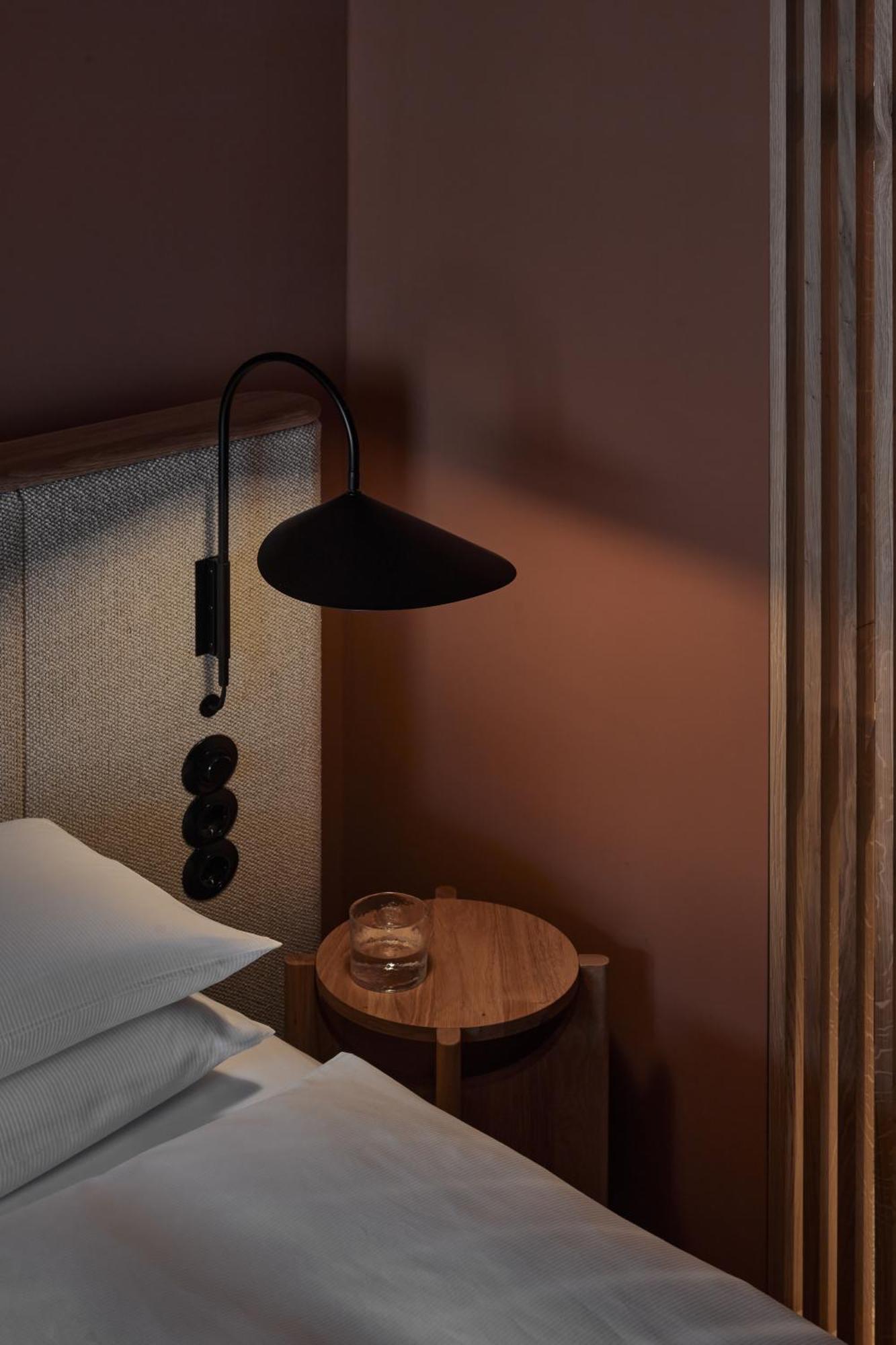 Adelante Boutique 4*